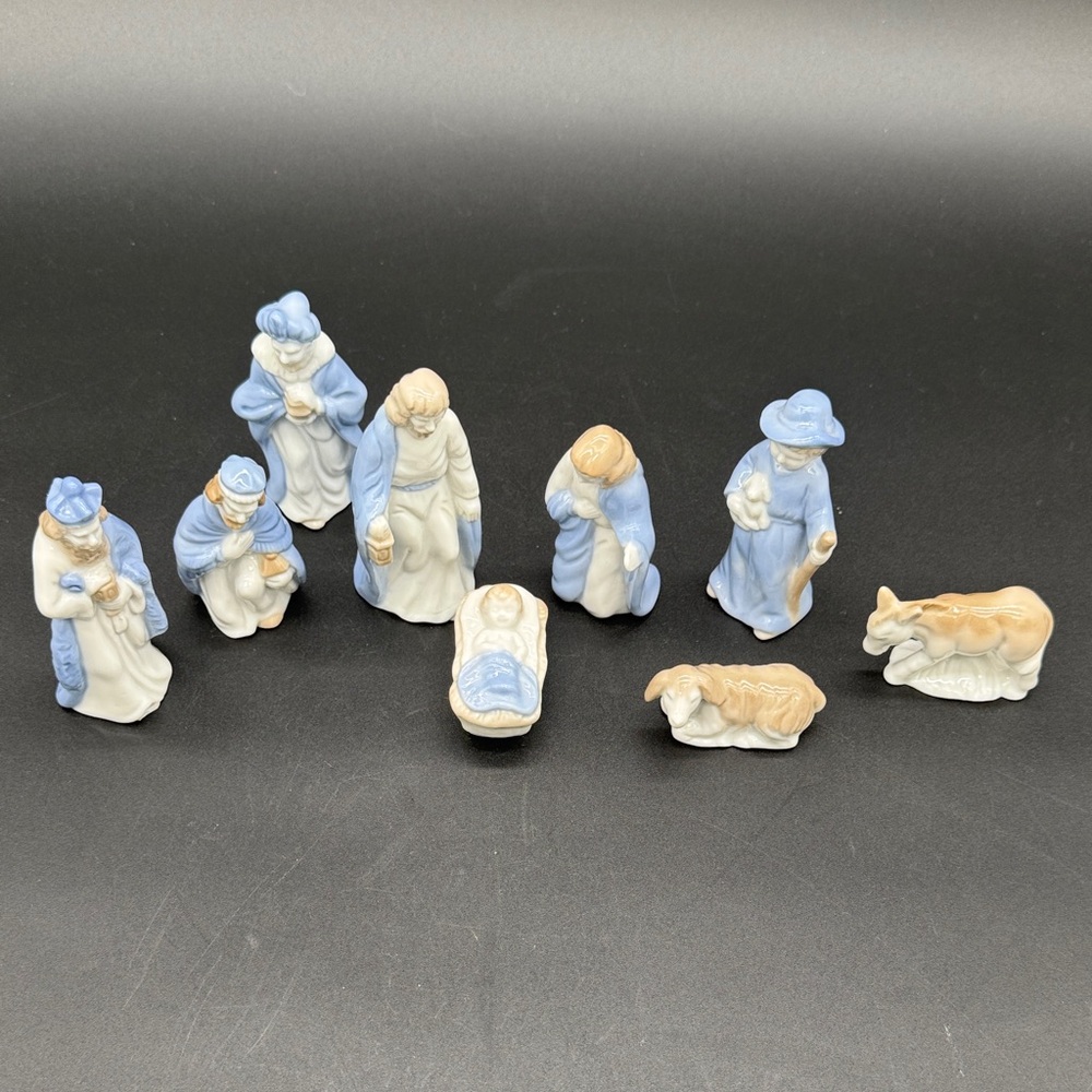 Lefton Porcelain Christmas Nativity Figurines 9 Pieces Vintage